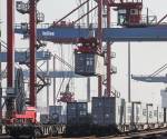 Las estimaciones del FMI, que incluyen el efecto negativo de los aranceles introducidos en el análisis de abril, prevén que el crecimiento del volumen del comercio mundial se desacelere bruscamente. (Foto: EFE)