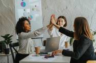 <i>La cultura wellness es definida como un modelo que promueve, protege y mantiene el bienestar físico, mental y social dentro del entorno laboral. Foto de iStock</i>