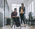 <i>De acuerdo con ManpowerGroup, reunir personas con diferentes experiencias, trayectorias, edades, géneros, culturas y formaciones enriquece la toma de decisiones y favorece la generación de ideas innovadoras. Edwin Tan / Getty Images</i>