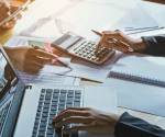 <i>Según la firma, la medida podría reducir controversias tributarias y brindar mayor certeza jurídica sobre la deducibilidad de mermas y pérdidas. Foto de iStock</i>