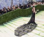 <i>La modelo británica Cara Delevingne posa en la alfombra blanca de la Gala Met 2026. EFE/SARAH YENESEL</i>