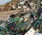 <i>Ha llevado a varios países a diseñar planes, programas y regulaciones para el reciclaje de componentes reutilizables, con el objetivo de mitigar los impactos ambientales. Foto de Lya_Cattel / Getty Images</i>