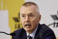 El director General de la Asociación Internacional de Transporte Aéreo (IATA), Willie Walsh, habla en la 82° Reunión Anual General de la IATAeste 8 de junio de 2026, durante la rueda de prensa de clausura en Río de Janeiro (Brasil). EFE/André Coelho