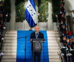 <i>El homenaje a la bandera nacional se celebra en todos los centros educativos, instituciones públicas y unidades militares. Foto de cortesía</i>