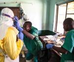 <i>El virus del Ébola se transmite por contacto directo con fluidos corporales de personas o animales infectados y causa fiebre hemorrágica grave, vómitos, diarrea y hemorragias internas. Foto de cortesía</i>