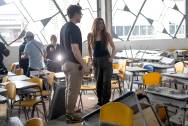 <i>La cantante colombiana Shakira visit la Institución educativa Carrasquilla Industrial, luego del terremoto de magnitud 7,4 en Quibdó (Colombia). EFE/ STR</i>