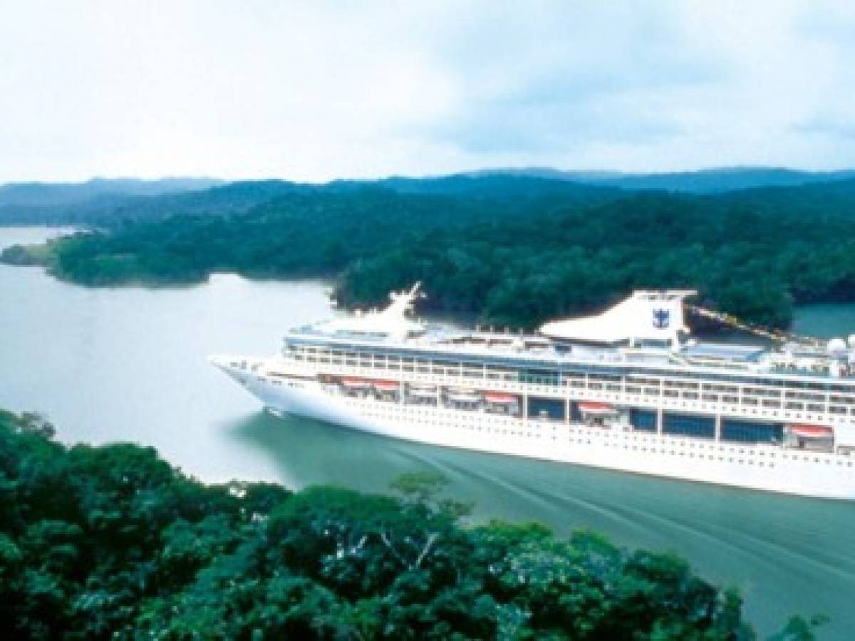 Más de 200.000 pasajeros desembarcan en Panamá