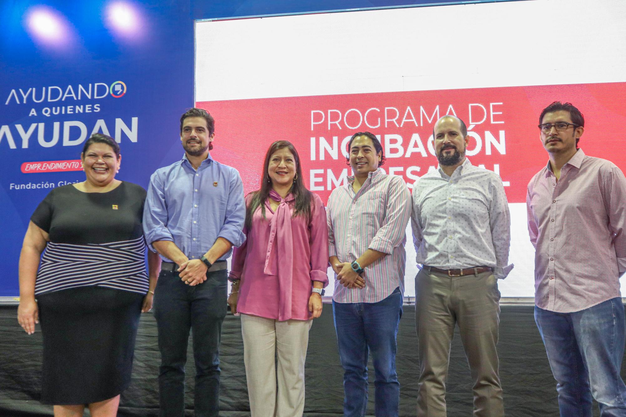 Lanzan programa de incubación empresarial para emprendimientos de El Salvador