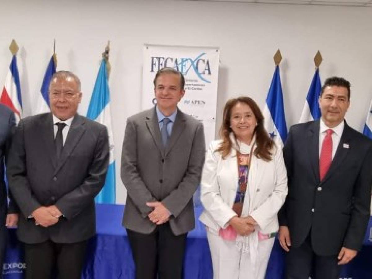 Exportadores de Centroamérica definen estrategias para frenar Crisis de Contenedores