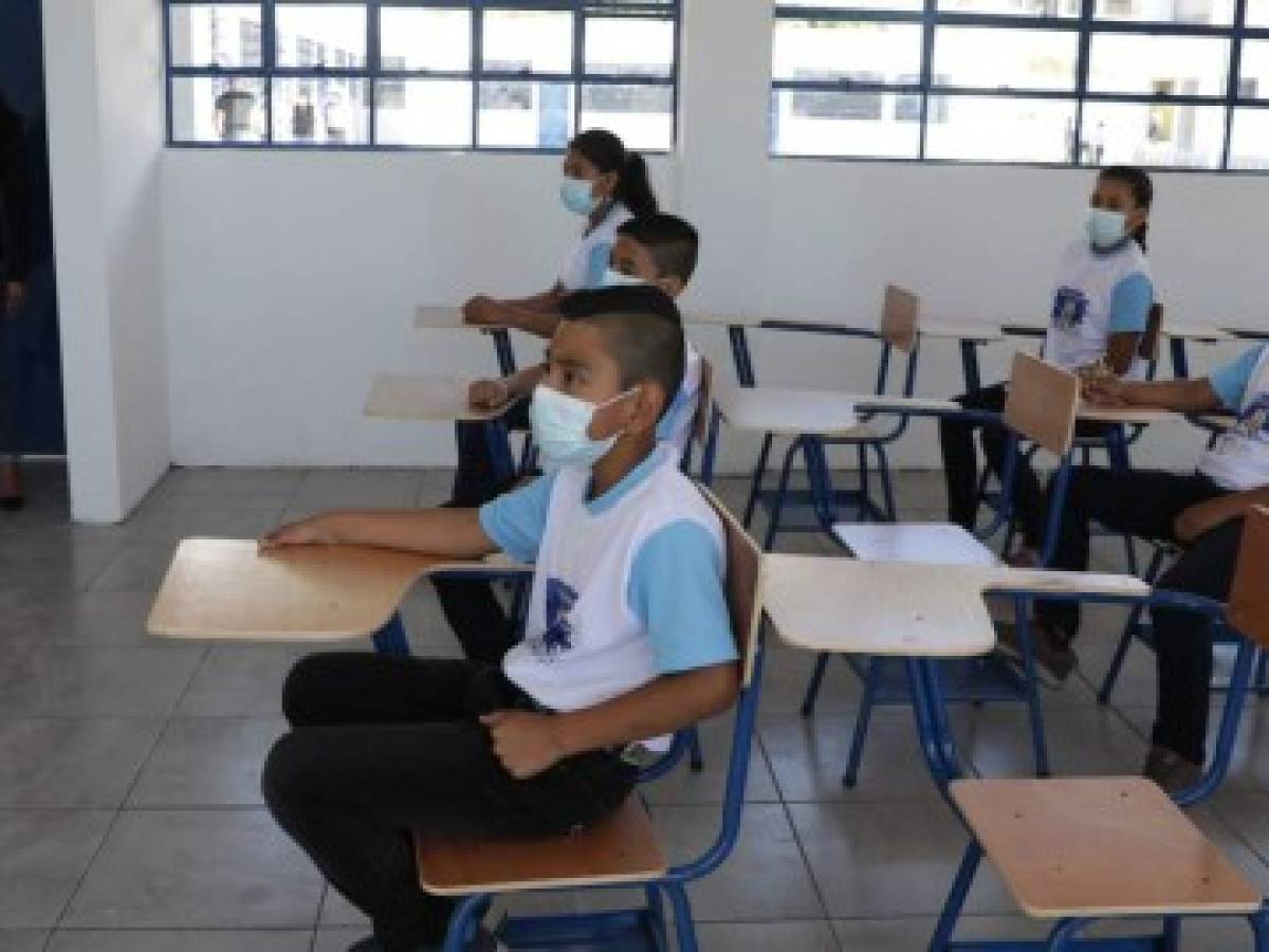 Guatemala: Unas 30.000 escuelas públicas arrancan en modalidad híbrida