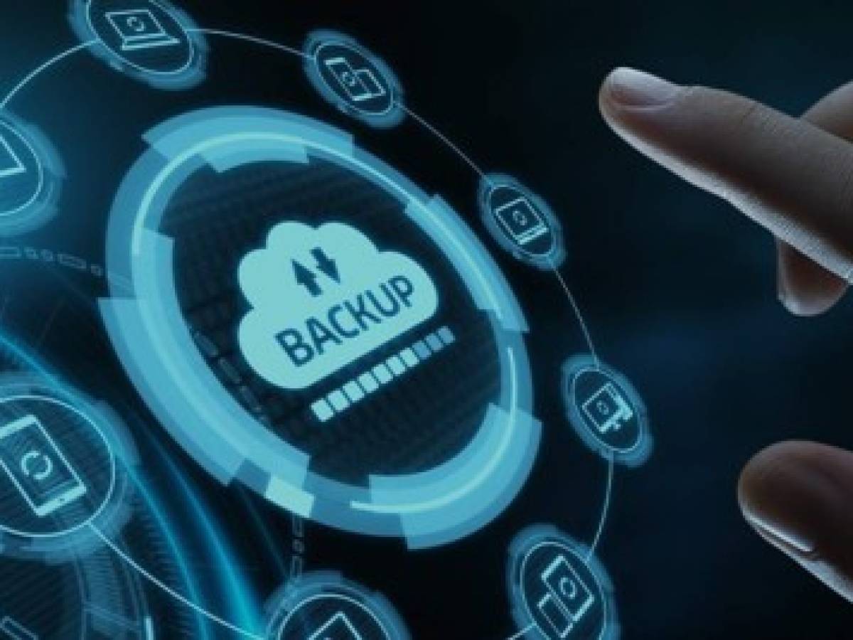 ¿Cómo respaldar los datos cuando no es posible ir a la oficina