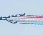Aviones militares sobrevuelan la ciudad de Nueva York durante el desfile naval internacional Parade of Sail, con motivo de la celebración del aniversario 250 de la Independencia de Estados Unidos. EFE/ EPA/ Kena Betancur
