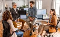 <i>Acompañar al talento joven desde sus primeras etapas laborales permite construir vínculos más sólidos, desarrollar habilidades clave y preparar equipos con mayor capacidad de adaptación. Foto de iStock</i>