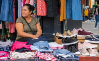 <i>La cantidad de trabajadoras con empleos informales en Costa Rica aumentó en 27.000 personas durante el último año, para alcanzar un total de 291.000. Foto de iStock</i>