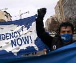 <i>El Departamento de Seguridad Nacional (DHS) confirmó la cancelación del TPS para una docena de países, entre ellos Honduras. Foto de AFP</i>