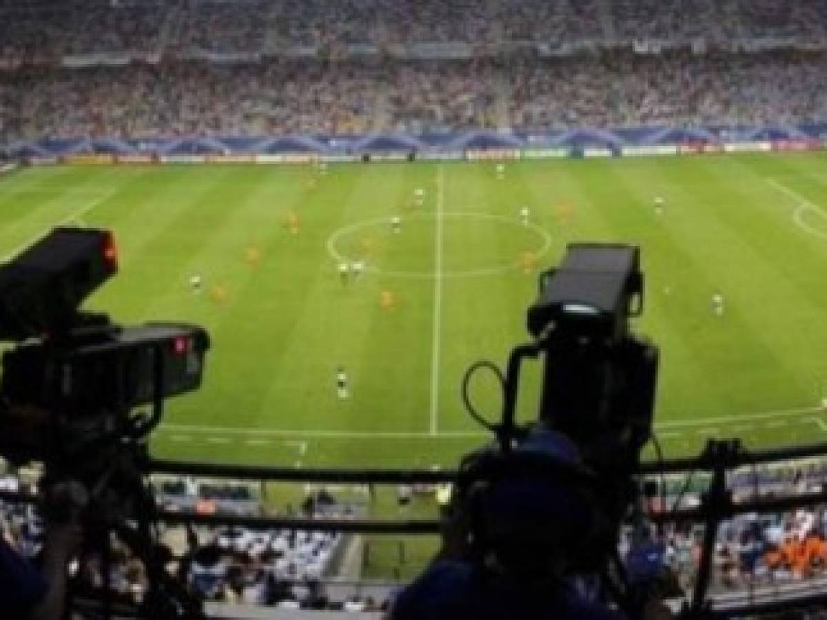 Investigación de FIFA se amplía a patrocinadores y televisión