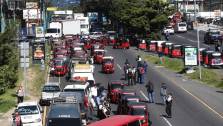 <i>El tránsito en Guatemala enfrenta una nueva jornada de complicaciones debido a bloqueos registrados en distintos puntos. Foto de cortesía</i>