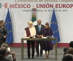 <i>La presidenta de México, Claudia Sheinbaum, y la presidenta de la Comisión Europea, Ursula von der Leyen, encabezaron la firma del Acuerdo Global Modernizado, acompañadas por el presidente del Consejo Europeo, António Costa, en calidad de testigo. Foto de cortesía</i>