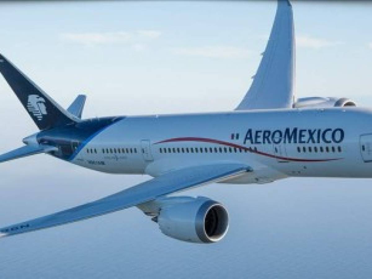 Vuelos internacionales impulsan tráfico aéreo de Aeroméxico