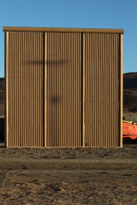 Los prototipos del muro de Trump ya se levantan en el desierto
