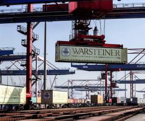 De acuerdo con un informe presentado por la OMC, la pertenencia l organismo ha incrementado el comercio entre sus miembros (166 actualmente) un 140% en 30 años. (Foto: EFE)