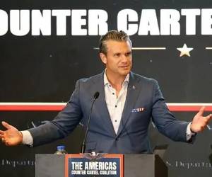 <i>Con todos ustedes, Estados Unidos forjará un Hemisferio Occidental seguro, estable y próspero. No buscamos ni dominación ni dependencia. Solo buscamos una colaboración genuina, afirmó Hegseth, en Panamá. (Foto: EFE)</i>