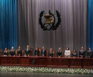 Con esta medida adoptada por la Justicia, la selección del próximo jefe del ente investigador queda en suspenso. (Foto: EFE)