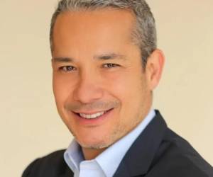 El consumidor de esta región <b>dejó de ser un espectador tímido</b> y hoy confía sus compras más cotidianas del hogar a las pantallas, asegura Armando Uriegas, Presidente de NielsenIQ (NIQ) América Latina.
