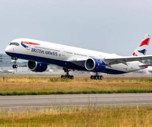 <i>El vuelo BA233 viene procedente de Londres Heathrow, con más de 200 pasajeros. Foto de cortesía</i>