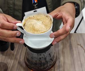 <i>Por primera vez, el World of Coffee llegó a América Latina y recibió a la principal competencia mundial de baristas. Expertos de diferentes países demostraron su técnica, conocimiento, creatividad y dominio de la preparación del café ante jueces y profesionales de la industria. (Foto: P. Balcáceres / E&amp;N)</i>