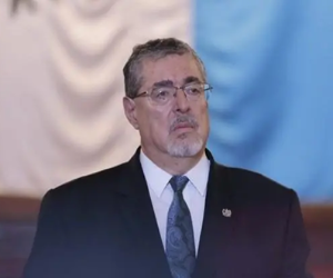 El presidente Arévalo urgió al Congreso dar tratamiento a la iniciativa y señalo: necesitamos un Congreso unido para proteger el bolsillo de las familias. (Foto:AGN)