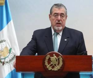 <i>El 74 % de los guatemaltecos considera mala o muy mala la gestión de su presidente, Bernardo Arévalo de León. Foto de EFE</i>