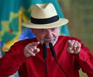 <i>Lula intentó establecer una línea de defensa institucional. Dijo estar “muy decepcionado” respecto de su hijo y un estrecho colaborador, acusados de hechos de corrupción. (Foto: EFE)</i>