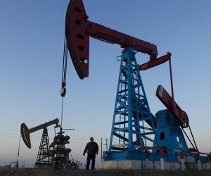 El precio máximo del Brent se produjo el pasado 3 de junio, cuando el barril se aproximó a los US$100, al situarse en US$98,99. (Foto: EFE)