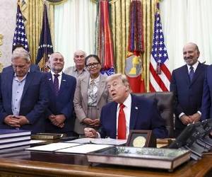 Trump aseguró en <i>Truth Social</i> que las negociaciones alcanzaron <b>el más alto nivel de la cúpula iraní. (Foto: EFE)</b>