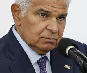 <b>En 2025, el gobierno de Mulino firmó con la Administración Trump un memorando </b>en materia de seguridad que amplía los entrenamientos conjuntos en territorio panameño. (Foto: EFE)