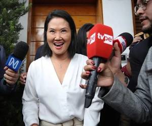 Los votos que restan por escrutarse pertenecen a los emitidos en el exterior y a las actas impugnadas, la mayoría de la capital Lima, donde en ambos casos Fujimori es la más votada (Foto: EFE)