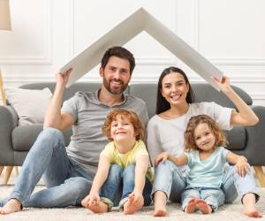 <i>Una política de vivienda verdaderamente exitosa no es la que construye más casas, sino la que permite que más personas puedan construir una mejor vida, afirma el experto de INCAE, Jaime García. (Foto: Shutterstok)</i>