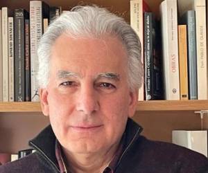 <i>Agradezco profundamente a la presidenta de la República, Keiko Fujimori, por la alta confianza que ha depositado en mí, expresó Vargas Llosa. (Foto: Archivo)</i>