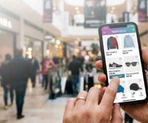 <i>En la era del anaquel invisible, la construcción de marca y la gestión de datos necesitan una coordinación más estrecha. Lo que una compañía promete debe guardar relación con la información que publica y con aquello que efectivamente puede entregar. (Foto: Cortesía)</i>