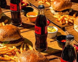 Ante el posible retorno al azúcar, la Coca-Cola mexicana ha alcanzado cierto protagonismo y dudas sobre su futuro en EE.UU. puesto que este producto se fabrica con azúcar de caña y se exporta al país norteamericano. Foto cortesía