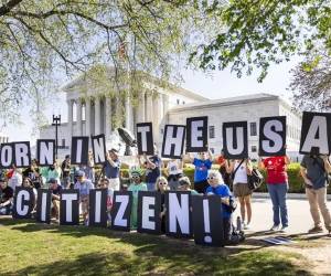 El caso puede alterar el futuro legal de cientos de miles de hijos de migrantes. (Foto: EFE)