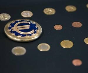 <b>El euro digital funcionaría como moneda de curso legal complementaria al efectivo. (Foto: EFE)</b>
