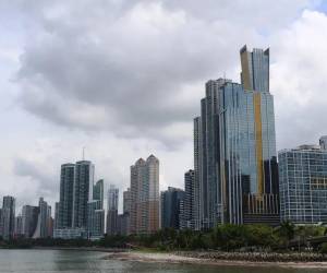 <i>La ciudad de Panamá avanza en el desarrollo de obras que buscan dar mayor conectividad urbana. (Foto: EFE)</i>