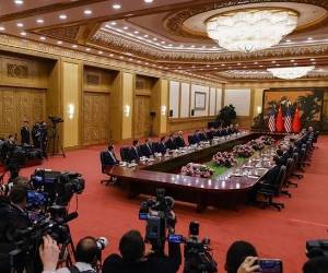 En el inicio de la Cumbre, China aseguró que sus aspiraciones de rejuvenecimiento son compatibles con el proyecto de hacer Estados Unidos grande de nuevo. (Foto: EFE)