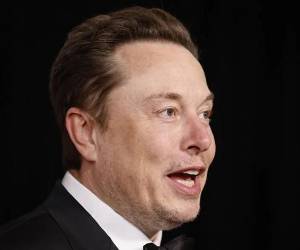 El hombre más rico del mundo declaró por segundo día en una corte federal en Oakland (California) en una batalla legal que inició en 2024 contra la empresa matriz de ChatGPT, sus cofundadores Sam Altman y Greg Brockman. (Foto: EFE)