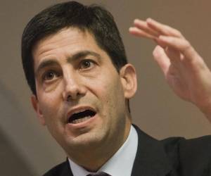 <i>El presidente de la FED, Kevin Warsh, ha señalado que no tolerará una pérdida de control sobre la inflación y considera que las condiciones financieras no son suficientemente restrictivas. (Foto:EFE)</i>
