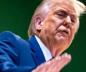 Irán debate romper con el TNP y Trump amenaza arrasar su infraestructura petrolera