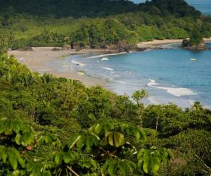 <i>Playa Manuel Antonio, Costa Rica. FOTO beachatlas.com</i>