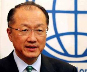 'La fortuna combinada de las 85 personas más adineradas del mundo equivale a lo que poseen los 3.600 millones de personas más pobres', advierte Jim Yong Kim.